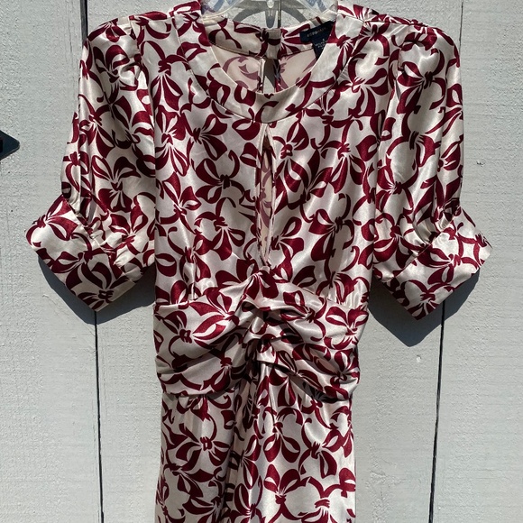 BCBGMaxAzria top short puff sleeve silky printed keyhole pullover Small - Picture 3 of 16